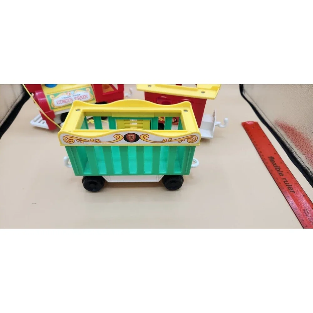 Vintage 1973 Fisher Price Little People Play Family Circus Train 991